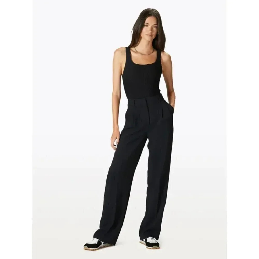 Aritzia Babaton Sculpt Knit Squareneck Cropped Tank